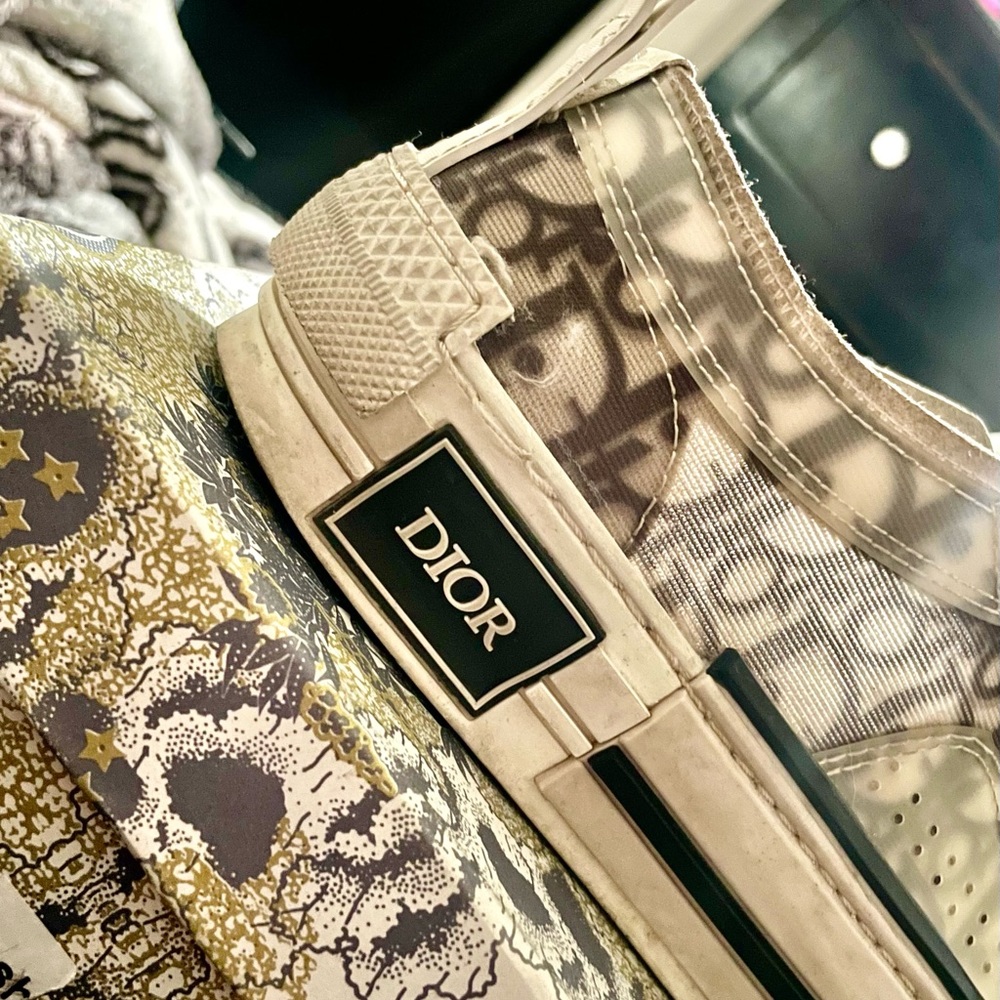 Dior B32 Low Top (Female) - Picture 3 of 8